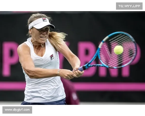 意大利网球选手勇克多位前10高手 成功闯入国际网球公开赛新高峰