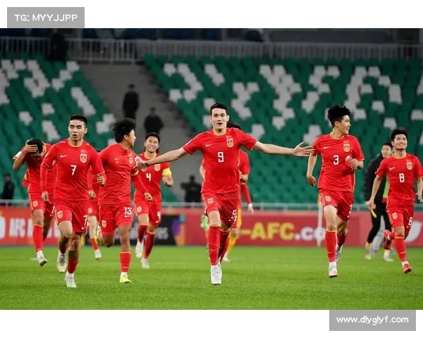 提升中场防守稳固性和拦截效率的有效战术策略分析与实施方法